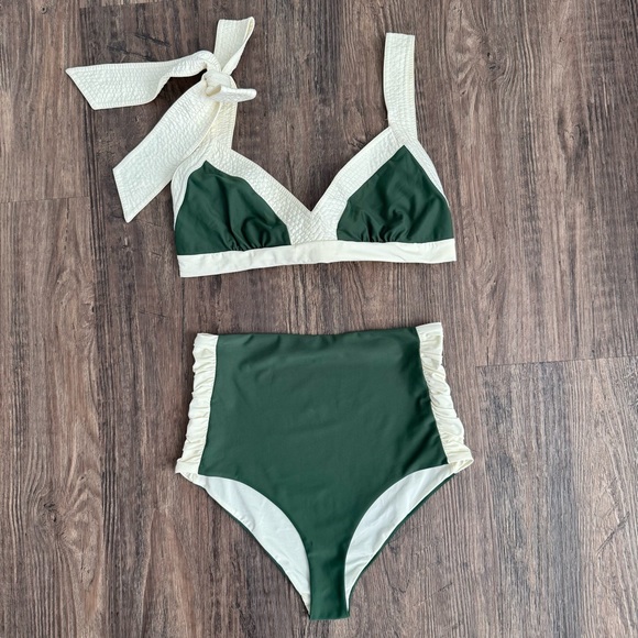 Joanna Ortiz Selva Green Bikini Set - Small - Picture 3 of 16